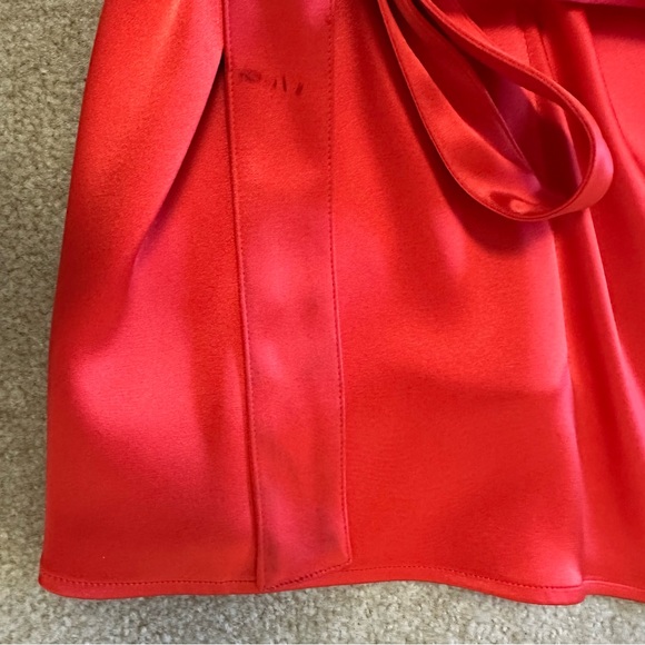 St. John Silk Blouse Tunic Size XL Red  Career Front Tie - Picture 11 of 13